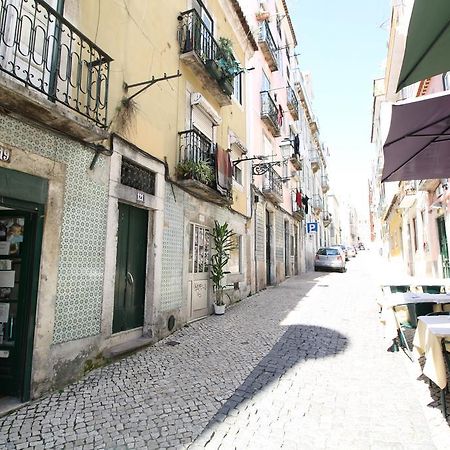 Bairro Alto In A Polaroid - Party In Lisbon Apartment Exterior photo