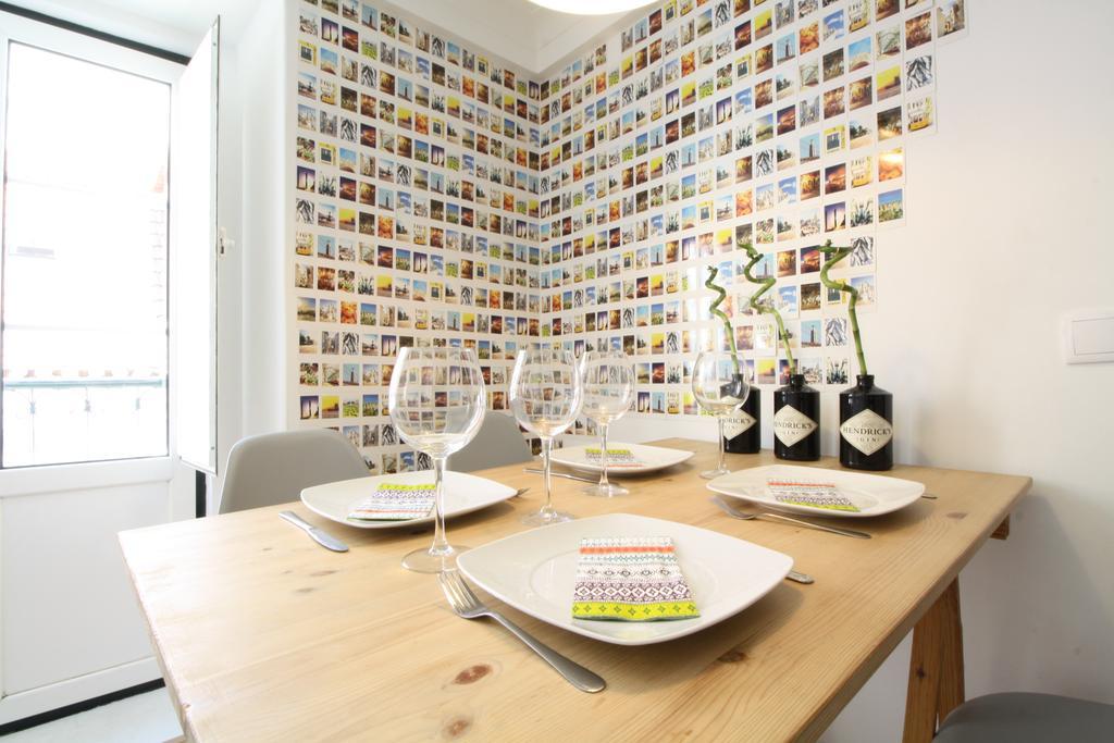 Bairro Alto In A Polaroid - Party In Lisbon Apartment Exterior photo